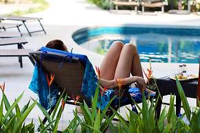 PACIFIC SUITES Boutique Hotel & Bistro