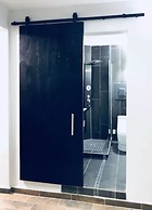 Modern Suite - Pasavento Building