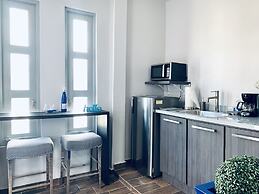 Modern Suite - Pasavento Building