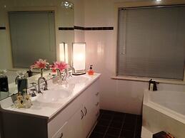 Gumnut Grove The Vintage