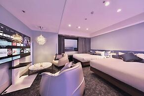 MINAMISENRI Crystal Hotel