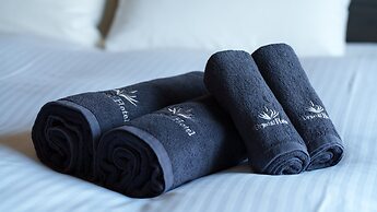 MINAMISENRI Crystal Hotel