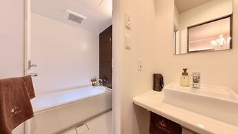 Doutonbori Crystal Hotel