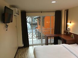 Baan Wanchart Bangkok Residences