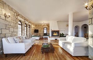 Vinifera Vineyards Hotel