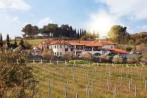 Vinifera Vineyards Hotel