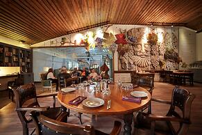 Vinifera Vineyards Hotel