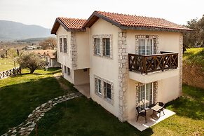 Vinifera Vineyards Hotel