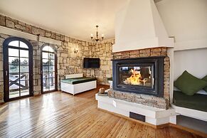 Vinifera Vineyards Hotel