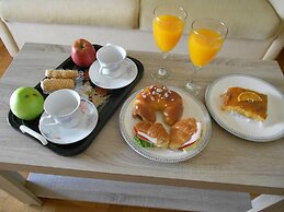 Athenian Oasis with fountain, Ideal for couples, 6th Floor