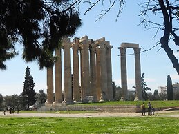 Athenian Oasis with fountain, Ideal for couples, 6th Floor