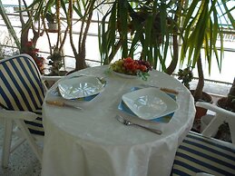 Athenian Oasis with fountain, Ideal for couples, 6th Floor