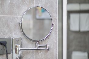 Shanghai Future Shangju Hotel