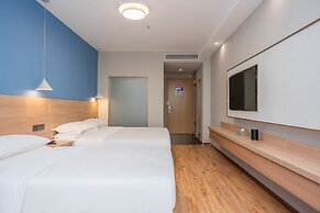 Shanghai Future Shangju Hotel