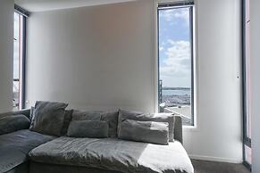 Auckland CBD Modern 2 Bedroom Apartment