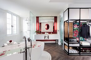 La Seine Boutique Hotel