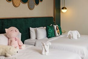 La Seine Boutique Hotel