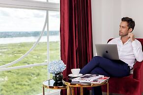 La Seine Boutique Hotel