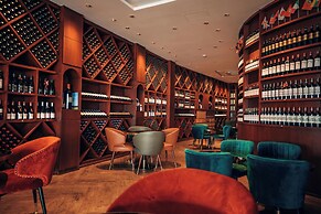 La Seine Boutique Hotel