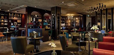 La Seine Boutique Hotel