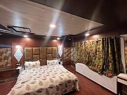 Pine View Resort - Gulmarg