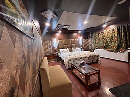 Pine View Resort - Gulmarg