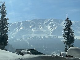 Pine View Resort - Gulmarg
