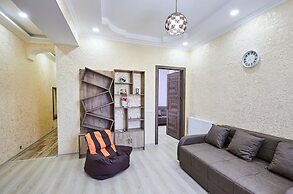 Flat 013