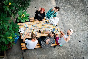 Bodega Party City Center Bangkok - Hostel