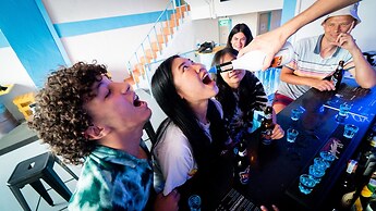 Bodega Party City Center Bangkok - Hostel