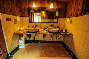 Syna Tiger Resort - Bandhavgarh