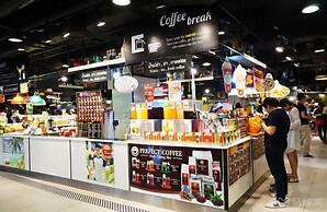 Vdara Pool Resort and Spa