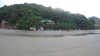 Ban Na White Sand Beach