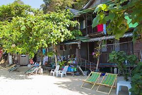 Ban Na White Sand Beach