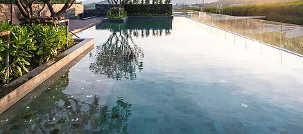 Ramada Plaza by Wyndham Chao Fah