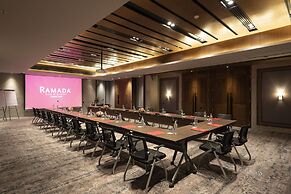 Ramada Plaza by Wyndham Chao Fah