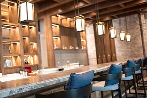 Ramada Plaza by Wyndham Chao Fah