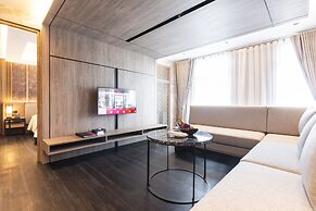 Ramada Plaza by Wyndham Chao Fah