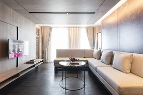 Ramada Plaza by Wyndham Chao Fah