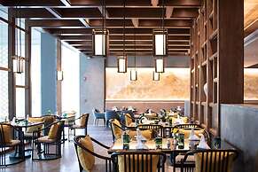 Ramada Plaza by Wyndham Chao Fah