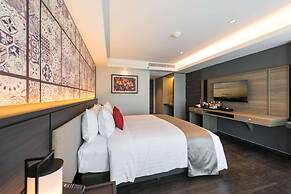 Ramada Plaza by Wyndham Chao Fah