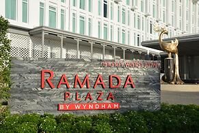 Ramada Plaza by Wyndham Chao Fah