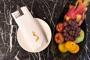 Ramada Plaza by Wyndham Chao Fah