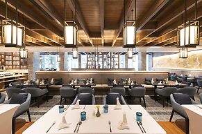 Ramada Plaza by Wyndham Chao Fah