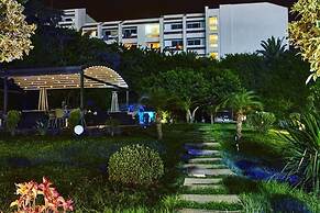 Mabrouk Hotel And Suites