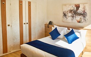 Mabrouk Hotel And Suites