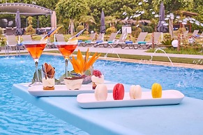 Mabrouk Hotel And Suites