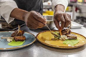 Valley Lodge - Babanango Game Reserve