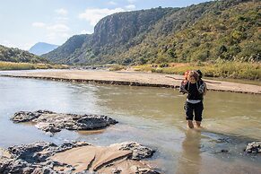 Valley Lodge - Babanango Game Reserve