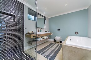 Valley Lodge - Babanango Game Reserve